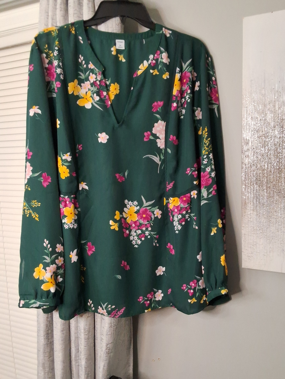 Old Navy Green Floral V-Neck Tunic Top